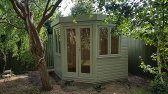 Cambridge Garden Corner Studio 8ft x 8ft (2.4m x 2.4m)